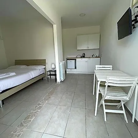Zia Bi 4* Naples